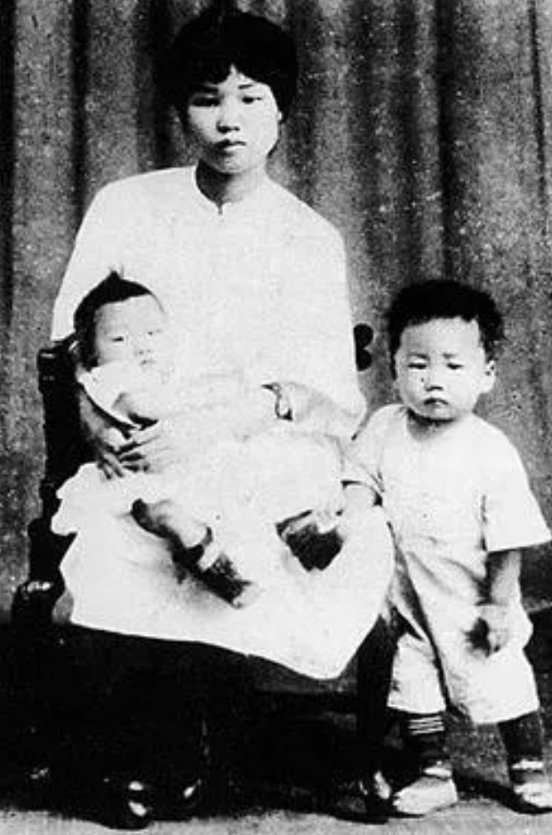 【HEF黨建小課堂100講】第四十九講：這些信在墻壁中藏了52年，毛主席生前從未收到……(圖7)