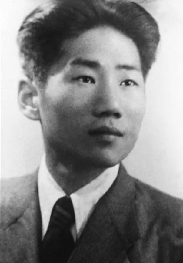 【HEF黨建小課堂100講】第七十講：“打仗總是要死人的……不要因?yàn)槭俏业膬鹤?，就?dāng)成一件大事”(圖11)