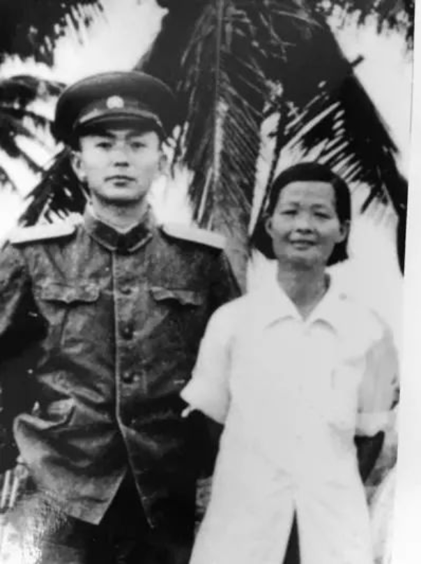 【HEF黨建小課堂100講】第八十四講：蓋芭蕉葉睡覺，背著嬰兒行軍，她們是真實的“紅色娘子軍”……(圖4)