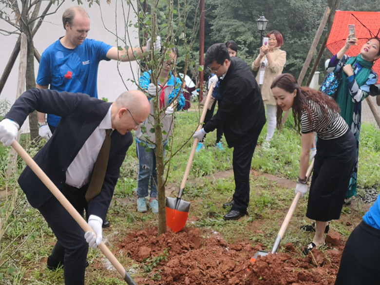 太古地產愛心傳遞助建美麗鄉村，引領總部企業公益事業可持續發展(圖5)